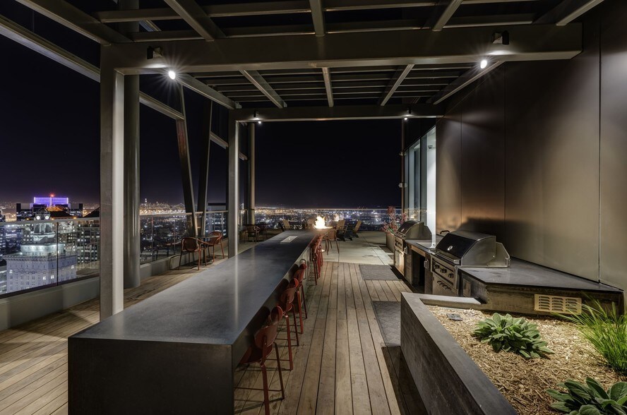 More Photos Of 1640 Broadway, Oakland Apartments For Lease