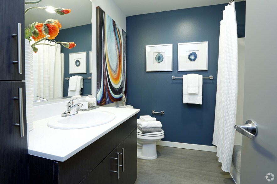 More Photos Of 1516 NW 51st St, Seattle Apartments For Sale