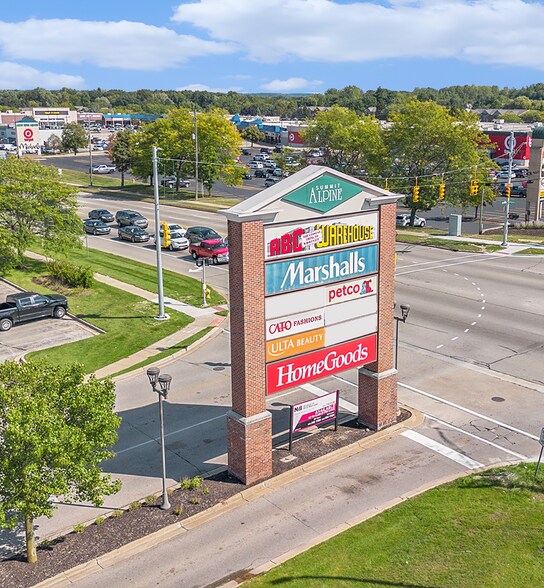 More Photos Of 3165 Alpine Ave, Grand Rapids Storefront For Lease