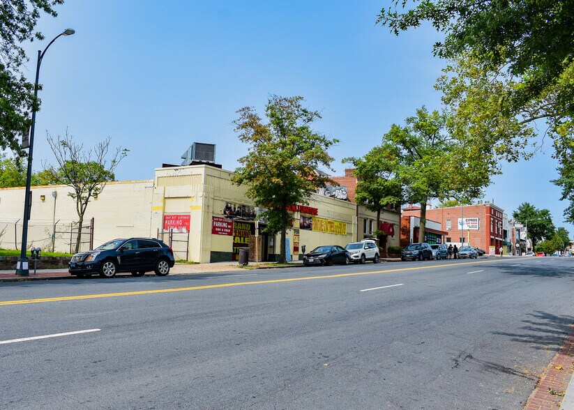 More Photos Of 5720 Georgia Ave NW, Washington Storefront For Sale