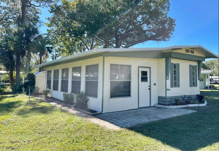 Primary Photo Of 8400 W Miss Maggie Dr, Homosassa Manufactured Housing Mobile Home Park For Sale