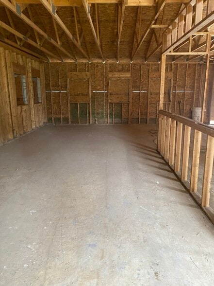 More Photos Of 201 W Saginaw Rd, Sanford Freestanding For Sale