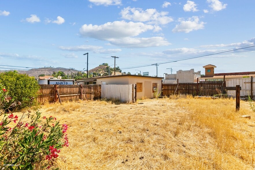 More Photos Of 1256 N 1st St, El Cajon Office For Sale