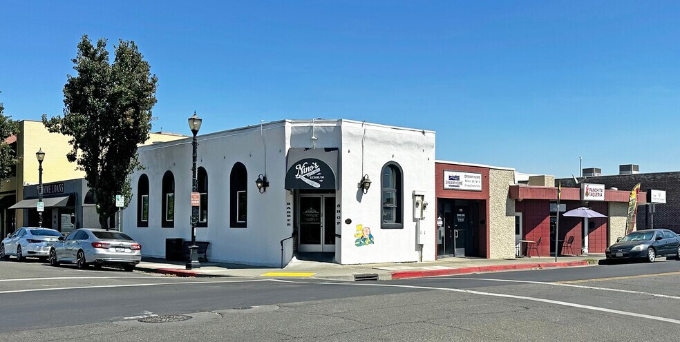Primary Photo Of 120 N Jackson St, Dixon General Retail For Sale