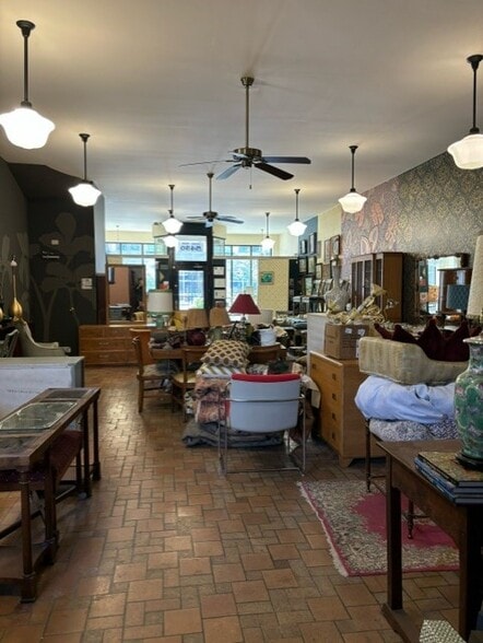 More Photos Of 5450 W Belmont Ave, Chicago Storefront Retail Office For Lease