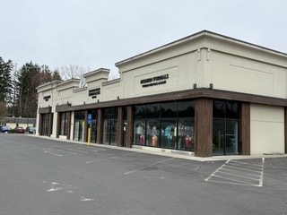 More Photos Of 474 N Main St, Southington Storefront For Lease