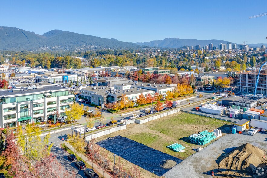 More Photos Of 828 Harbourside Dr, North Vancouver Office For Sale