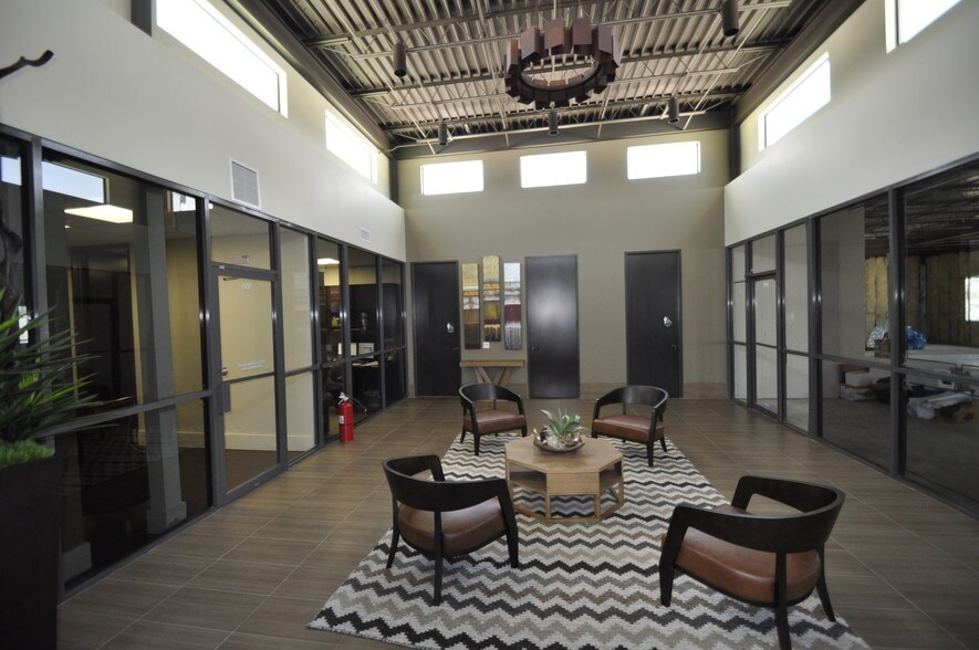 More Photos Of 1812 Durham Dr, Houston Office For Sale