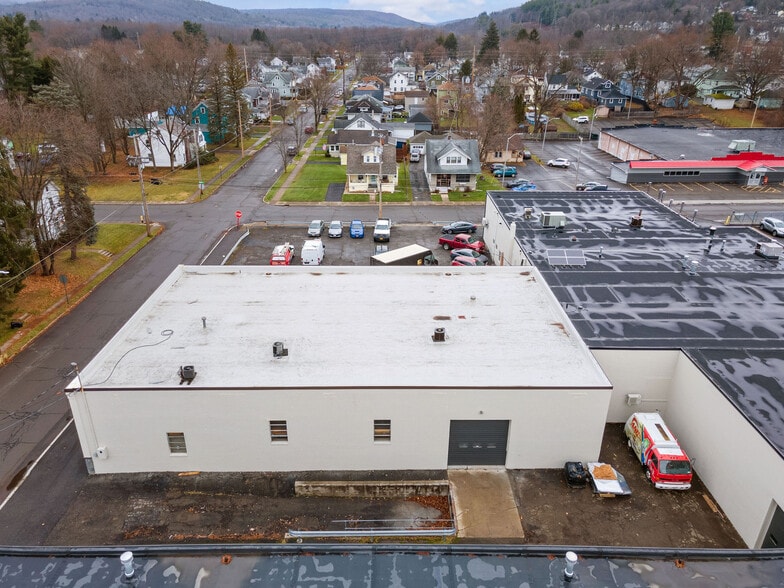 More Photos Of 104 N Duane Ave, Endicott Industrial For Lease