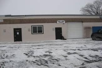 More Photos Of 9700-9710 S Humboldt Ave, Bloomington Warehouse For Lease