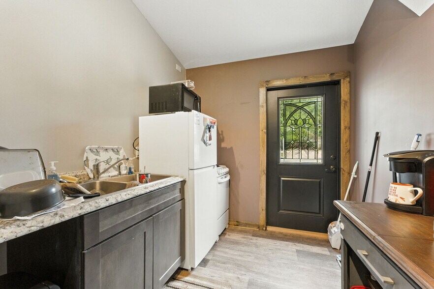 More Photos Of 502 W State St, Hastings Freestanding For Sale