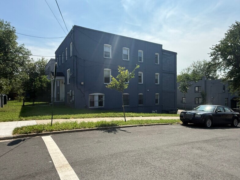 More Photos Of 2801 Jasper St SE, Washington Apartments For Sale