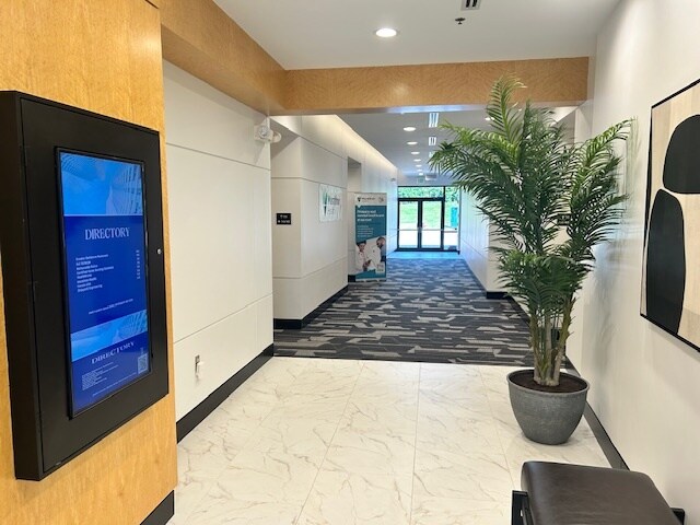 More Photos Of 9920 Franklin Square Dr, Nottingham Medical For Lease