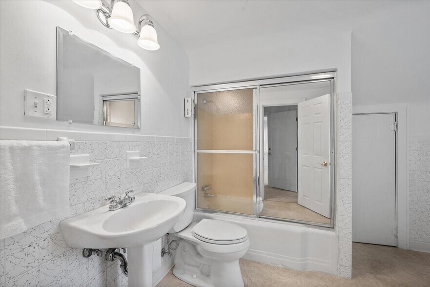 More Photos Of 1701 Kenneth Ave, Arnold Religious Facility For Sale