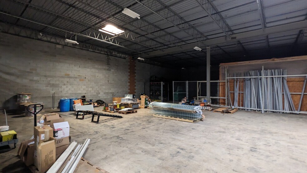 More Photos Of 2105 Maple Ave, Burlington Warehouse For Lease