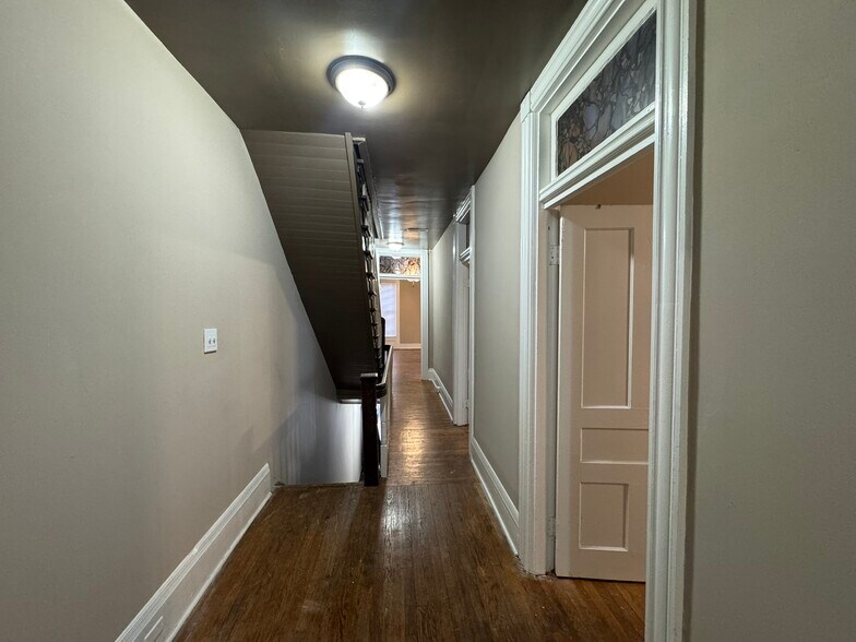 More Photos Of 903 Luttrell St, Knoxville Apartments For Sale