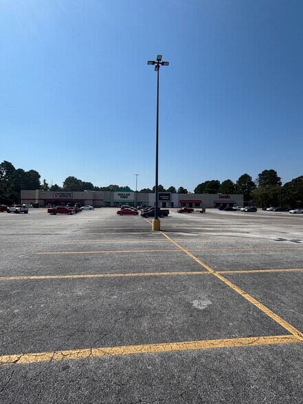 More Photos Of 966 Big a Rd, Toccoa General Retail For Lease