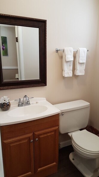 More Photos Of 4462 Hummingbird Rd, Little Fort Hospitality For Sale