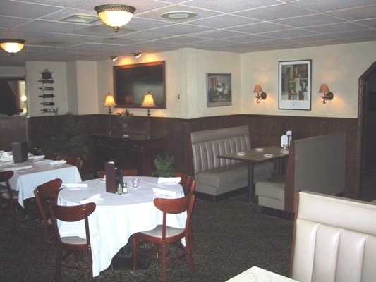 More Photos Of 360 Watertown Rd, Thomaston Restaurant For Sale