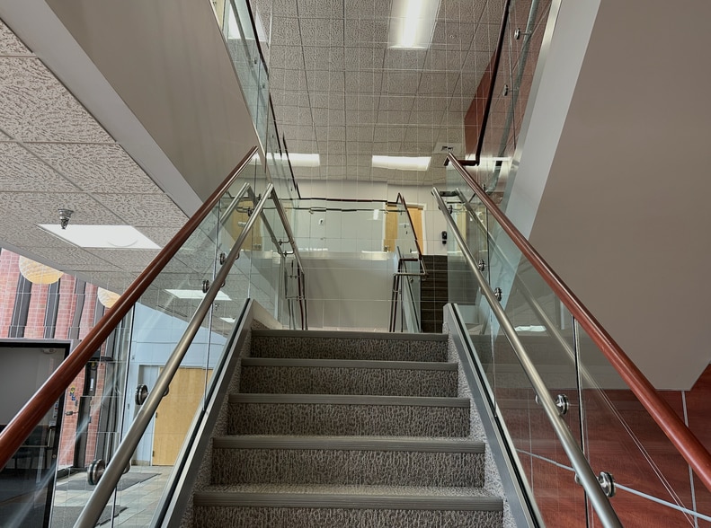 More Photos Of 100 Milk St, Methuen Office For Sale