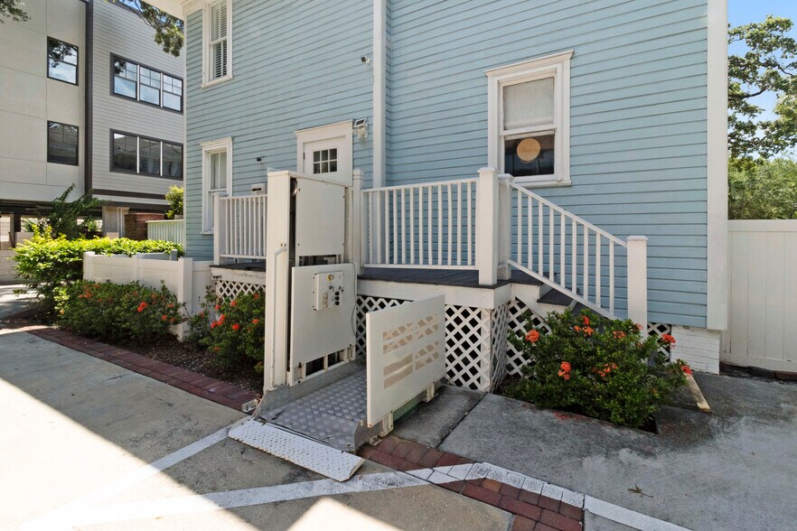 More Photos Of 326 S Hyde Park Ave, Tampa Office Residential For Sale