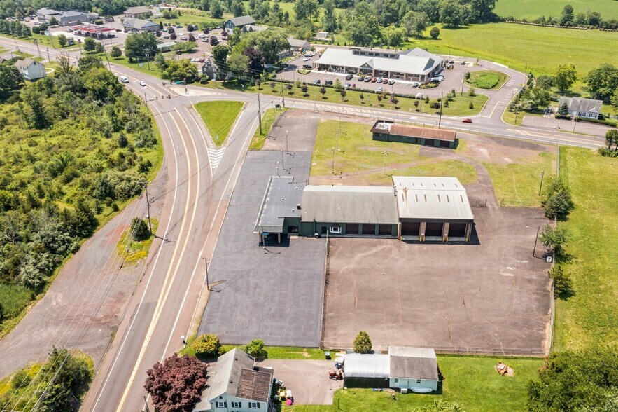 More Photos Of 8364 Easton Rd, Ottsville Auto Dealership For Sale