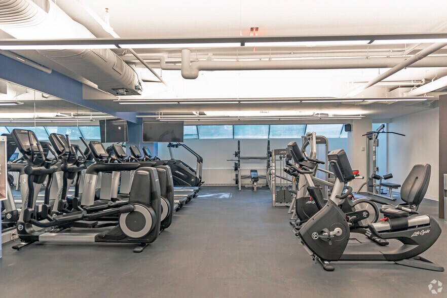 More Photos Of 500 Mamaroneck Ave, Harrison Office For Lease