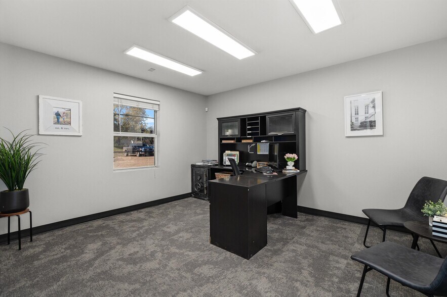 More Photos Of 908 Spruce St, Texarkana Medical For Sale