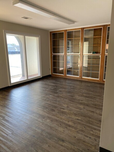 More Photos Of 951 Carl Vinson Pky, Centerville Office For Lease