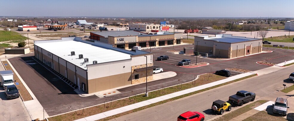More Photos Of 4201 S Fort Hood St, Killeen Freestanding For Lease