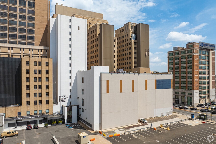 More Photos Of 201-219 N 15th St, Philadelphia Medical For Lease