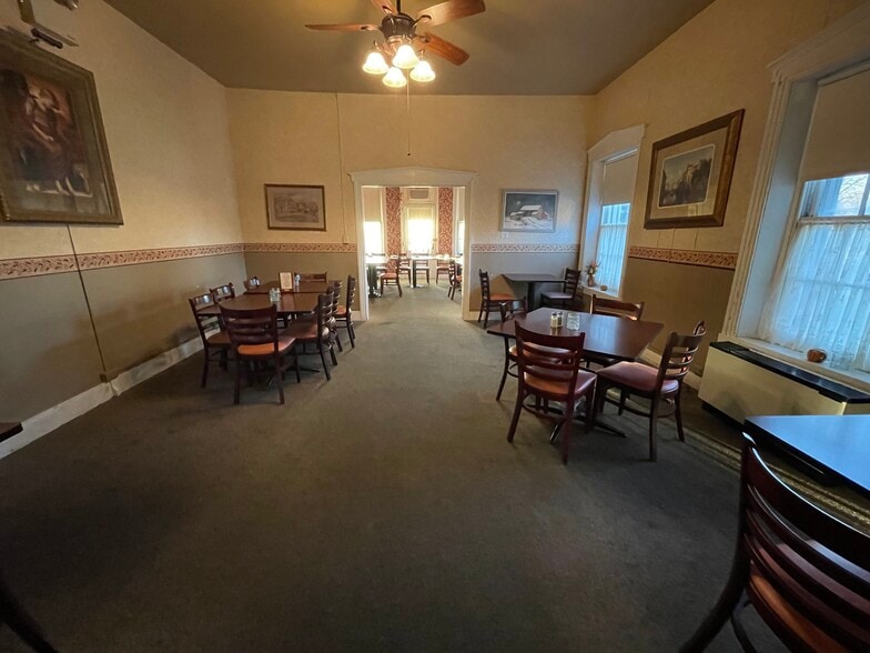 More Photos Of 298 Old Bowers Rd, Mertztown Restaurant For Sale