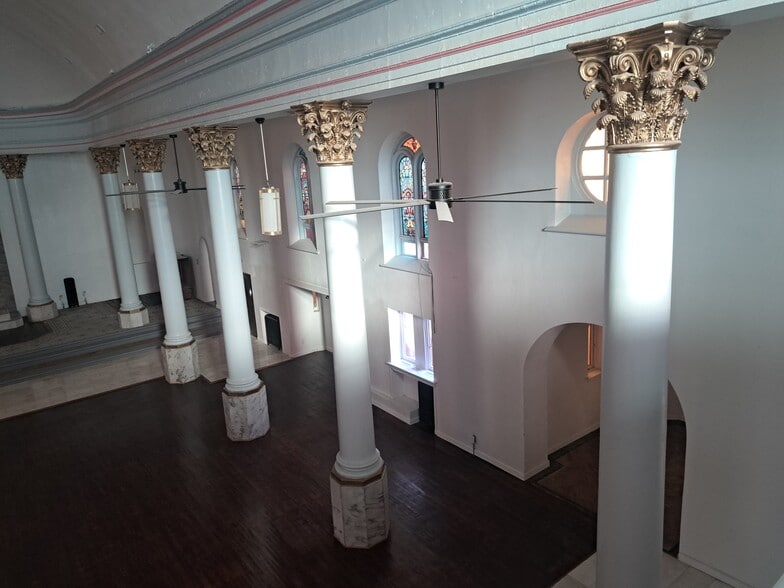More Photos Of 1935 Sidney St, Saint Louis Religious Facility For Lease