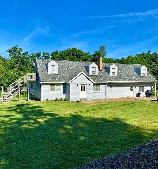 Primary Photo Of 147 Georgetown Rd, Beaver Falls Apartments For Sale