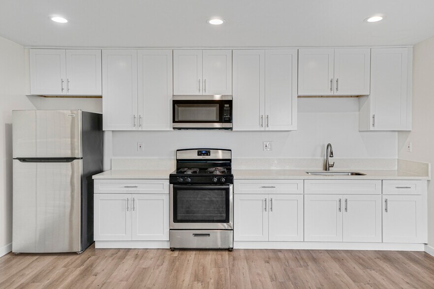 More Photos Of 11513 Berendo Ave, Los Angeles Multifamily For Sale