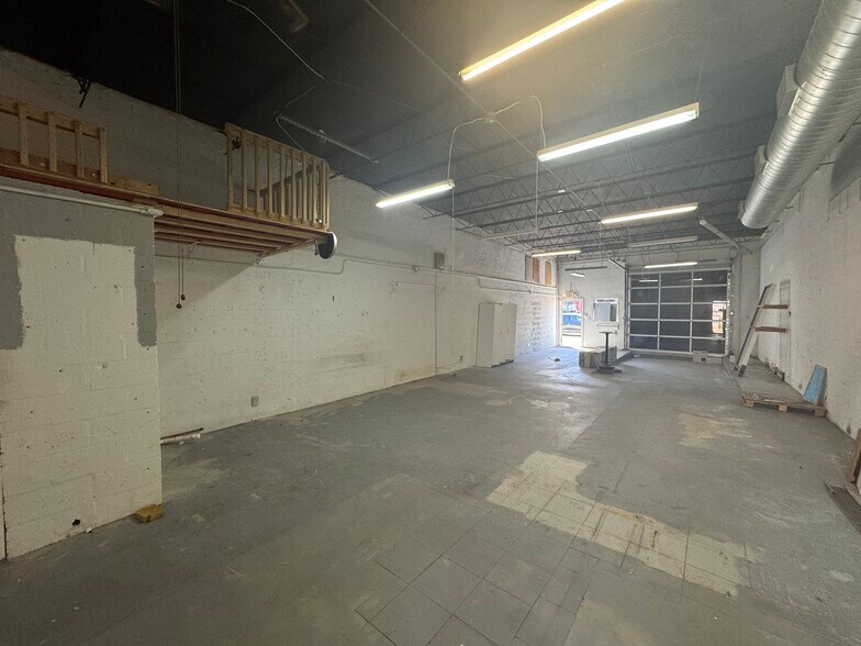 More Photos Of 201-207 SW 5th St, Fort Lauderdale Light Manufacturing For Lease