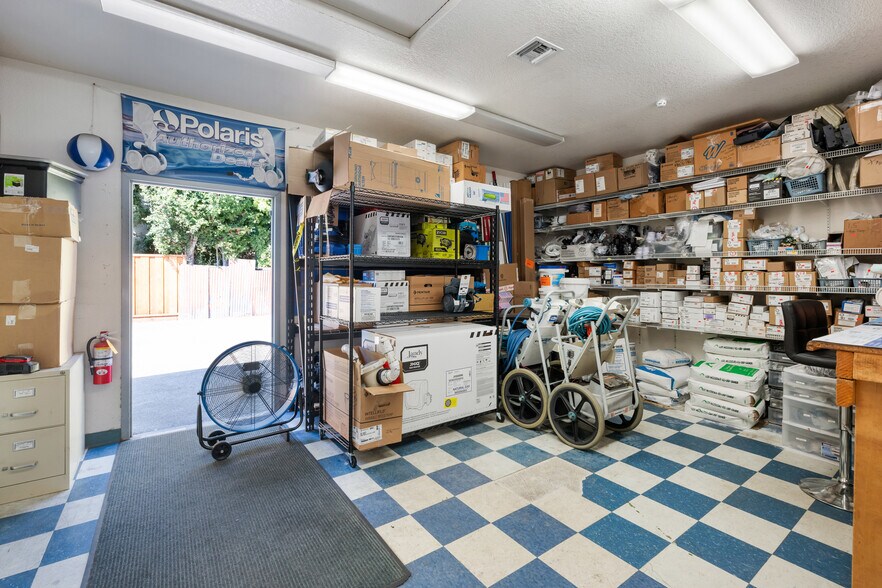 More Photos Of 763 Marsh Rd, Menlo Park Freestanding For Sale