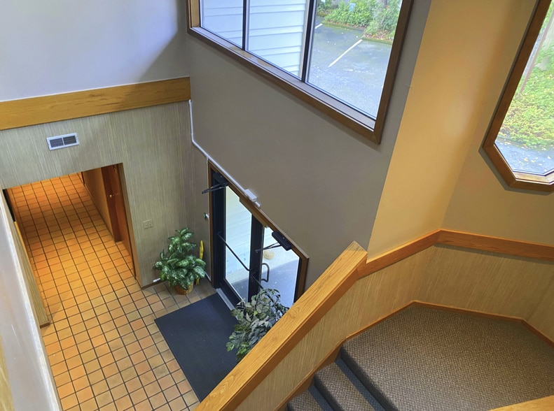 More Photos Of 16455 NE 85th St, Redmond Medical For Sale
