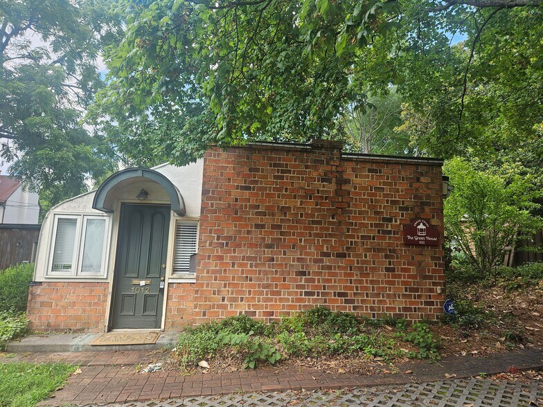 More Photos Of 1012 W Fifth St, Winston-Salem Office For Lease