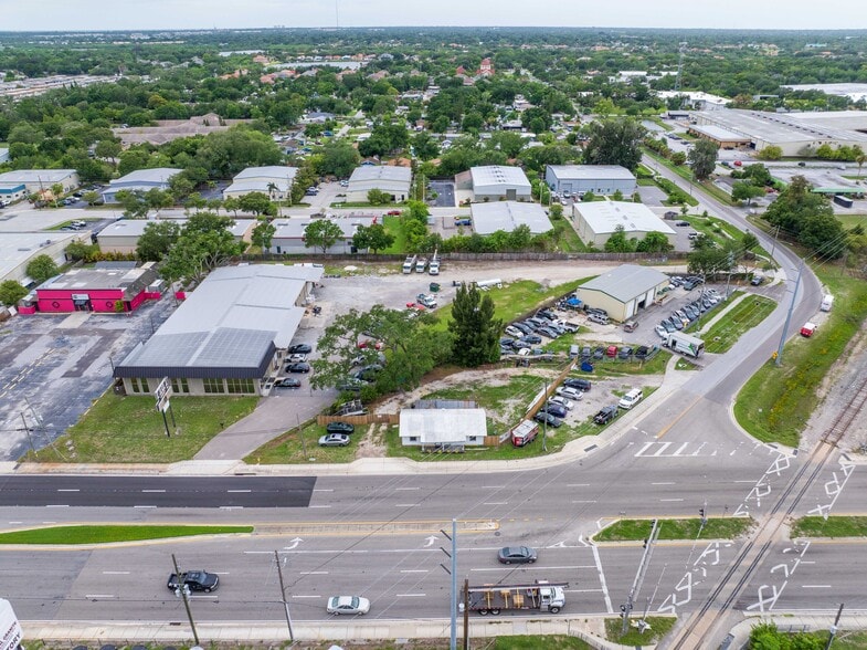 More Photos Of 8820 66th St, Pinellas Park Warehouse For Lease