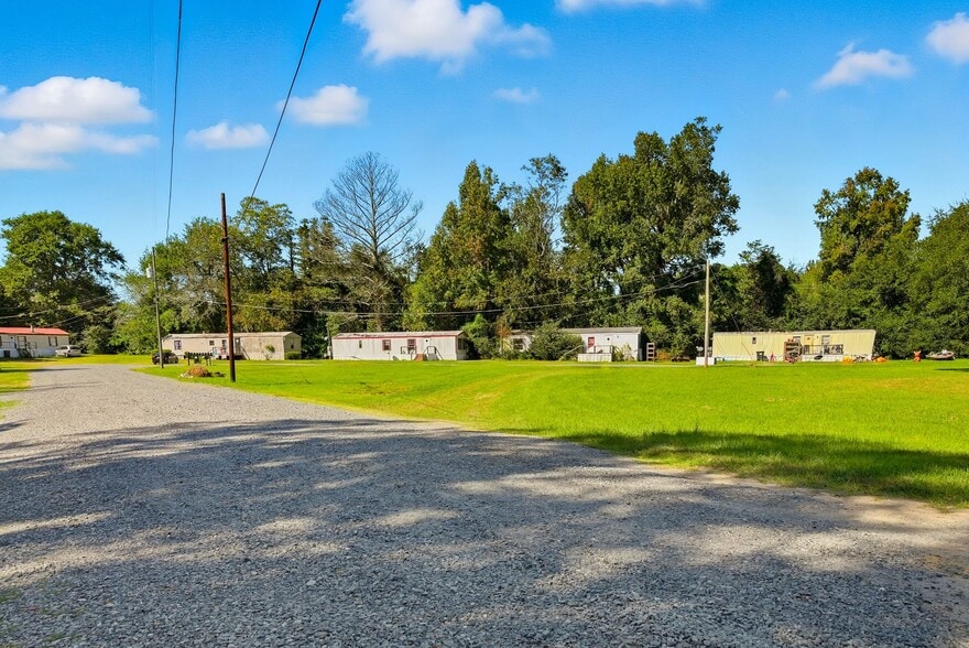 More Photos Of 120 Pine Circle Cir, Ellaville Manufactured Housing Mobile Home Park For Sale