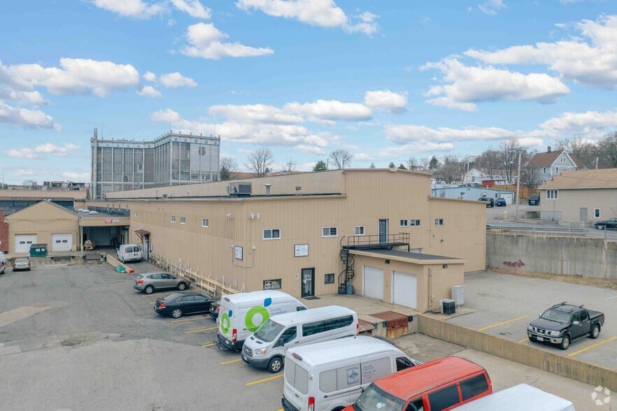 More Photos Of 100-240 Barber Ave, Worcester Manufacturing For Lease