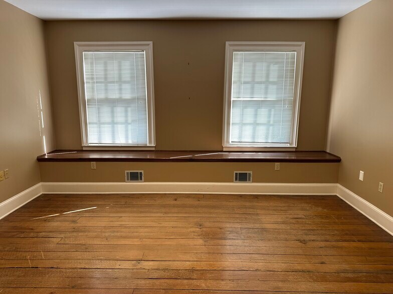 More Photos Of 431 Walker St, Augusta Loft Creative Space For Lease