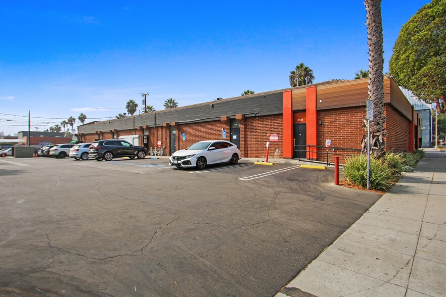 More Photos Of 1120-1132 Wilshire Blvd, Santa Monica Freestanding For Lease