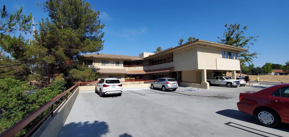More Photos Of 650 Alamo Pintado Rd, Solvang Office For Lease