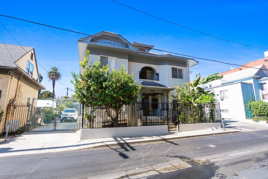 More Photos Of 735 Witmer St, Los Angeles Apartments For Sale