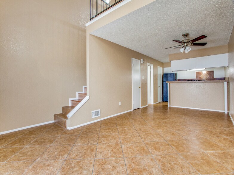 More Photos Of 6601-6701 May Dr, Waco Multifamily For Sale
