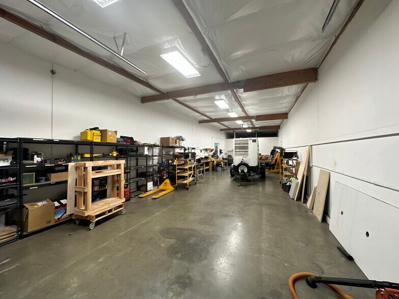 More Photos Of 7083 Commerce Cir, Pleasanton Warehouse For Lease