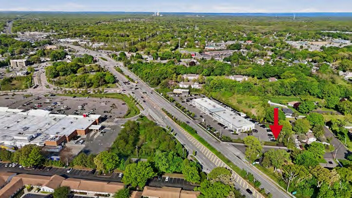 More Photos Of 5330 Nesconset Hwy, Port Jefferson Station Medical For Sale