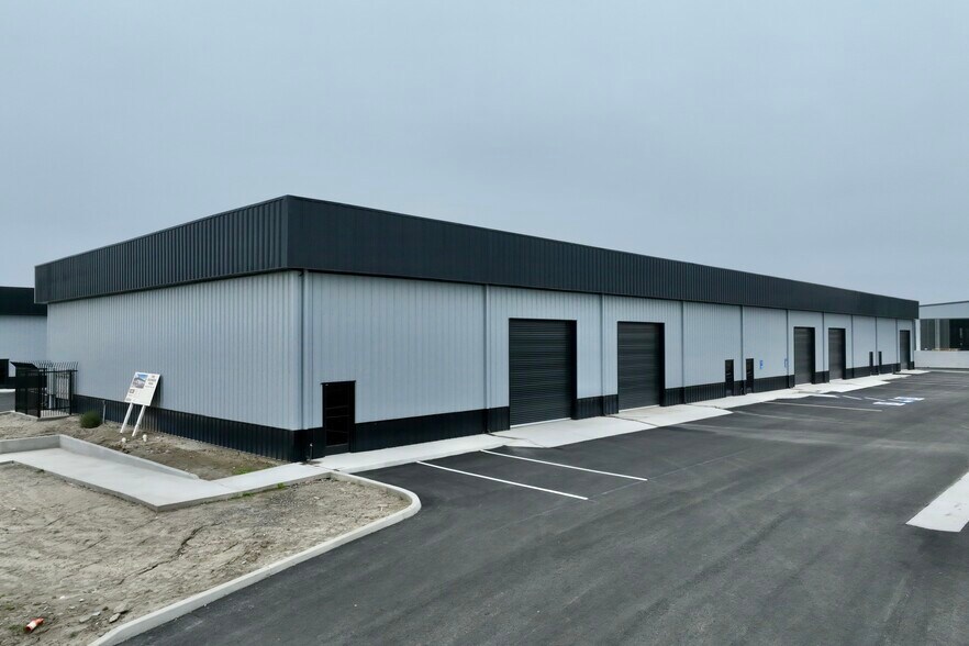Primary Photo Of 722 Industrial Ave, Tulare Warehouse For Lease